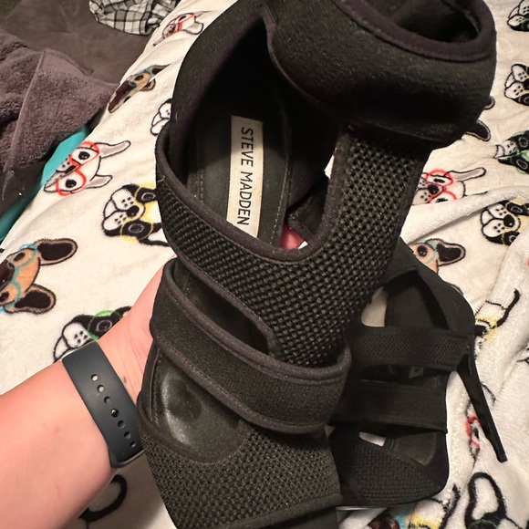 Steve Madden black Strappy high heel shoes - Picture 2 of 3